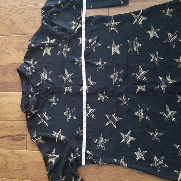 Lane Bryant Women's Sheer Style Star High Low Blouse with Back Slit Size 14/16 - Picture 3 of 15